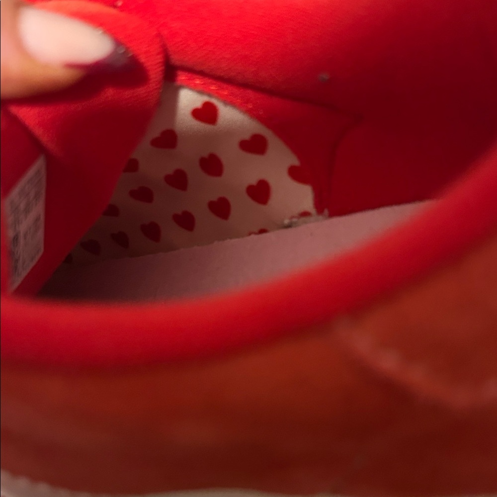Women’s valentine’s day adidas campus size 8 - Picture 2 of 3